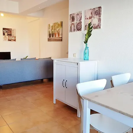 1 Bedroom Apart In Praia Da Rocha, Only 5 Min Walk To The Beach!