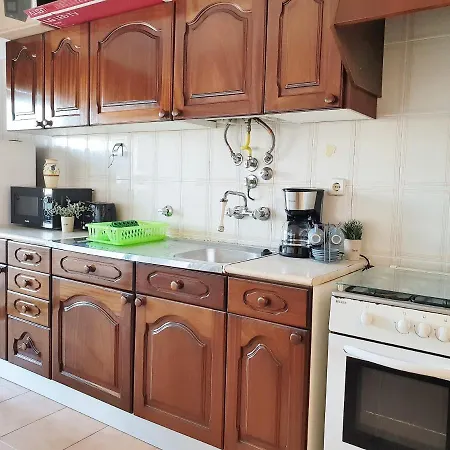 1 Bedroom Apart In Praia Da Rocha, Only 5 Min Walk To The Beach! Apartment *