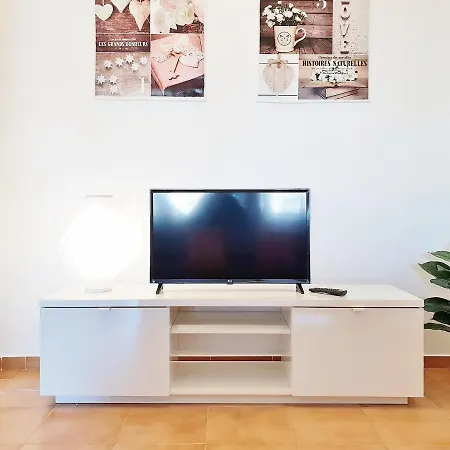 1 Bedroom Apart In Praia Da Rocha, Only 5 Min Walk To The Beach! Appartamento *